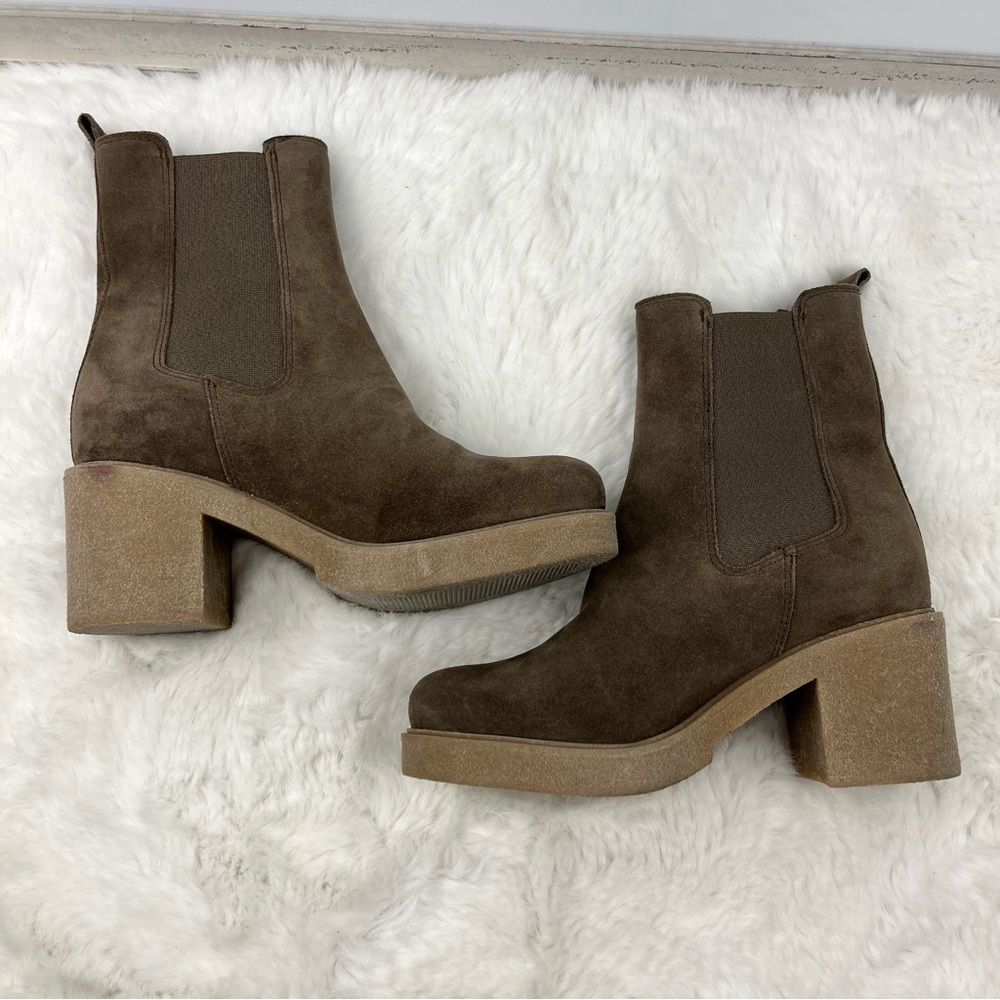 NEW LA CANADIENNE Zaine Waterproof Chelsea Boot Stone Oiled Suede Chunky Sz 5.5 - Picture 2 of 15